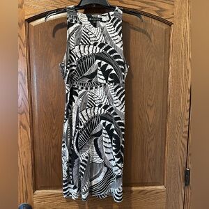 Athleta black and white sleeveless printed Santorini dress